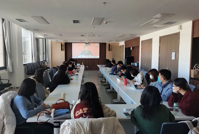 beat365正版唯一官网观看十九届六中全会新闻发布会-良乡学生会场_副本.jpg